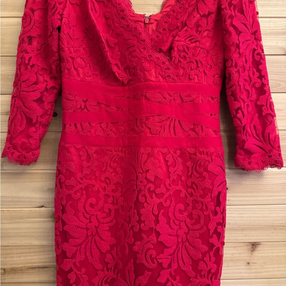 Tadashi Shoji 8 Lace Red Lace 3/4 Sleeve Sheath Dress Valentines Romantic - Picture 7 of 13